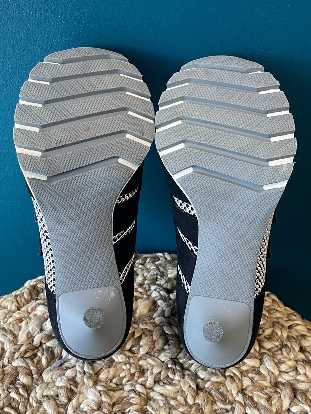 Sneex "The Blake" Hybrid Stiletto Sneaker Heels Velcro Strap - Picture 6 of 7